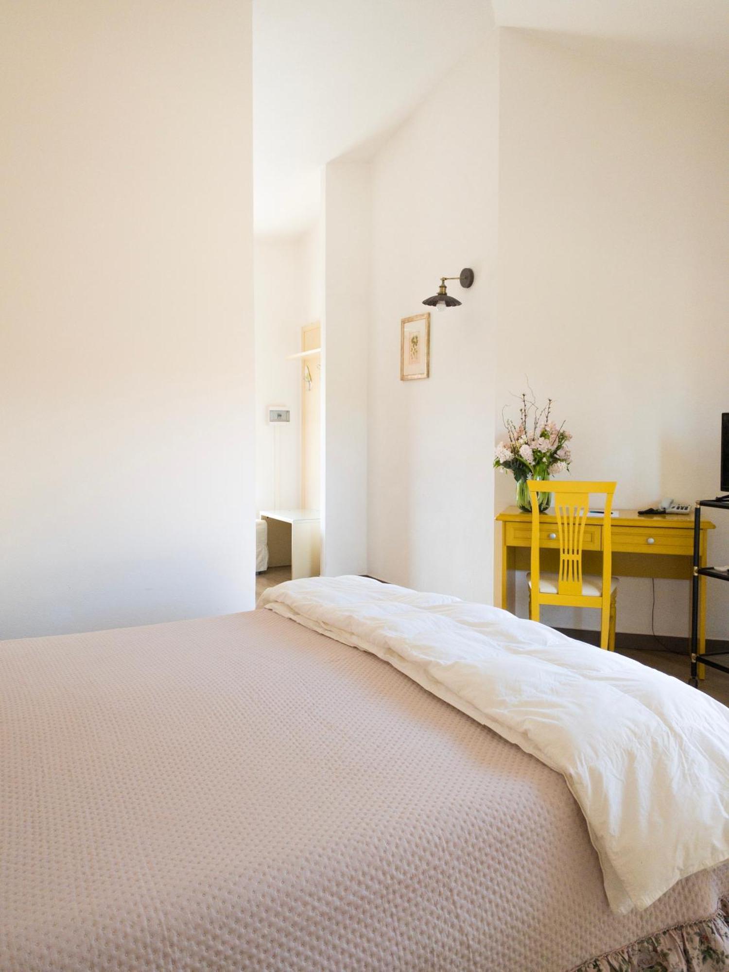 Donatella Hotel 3*