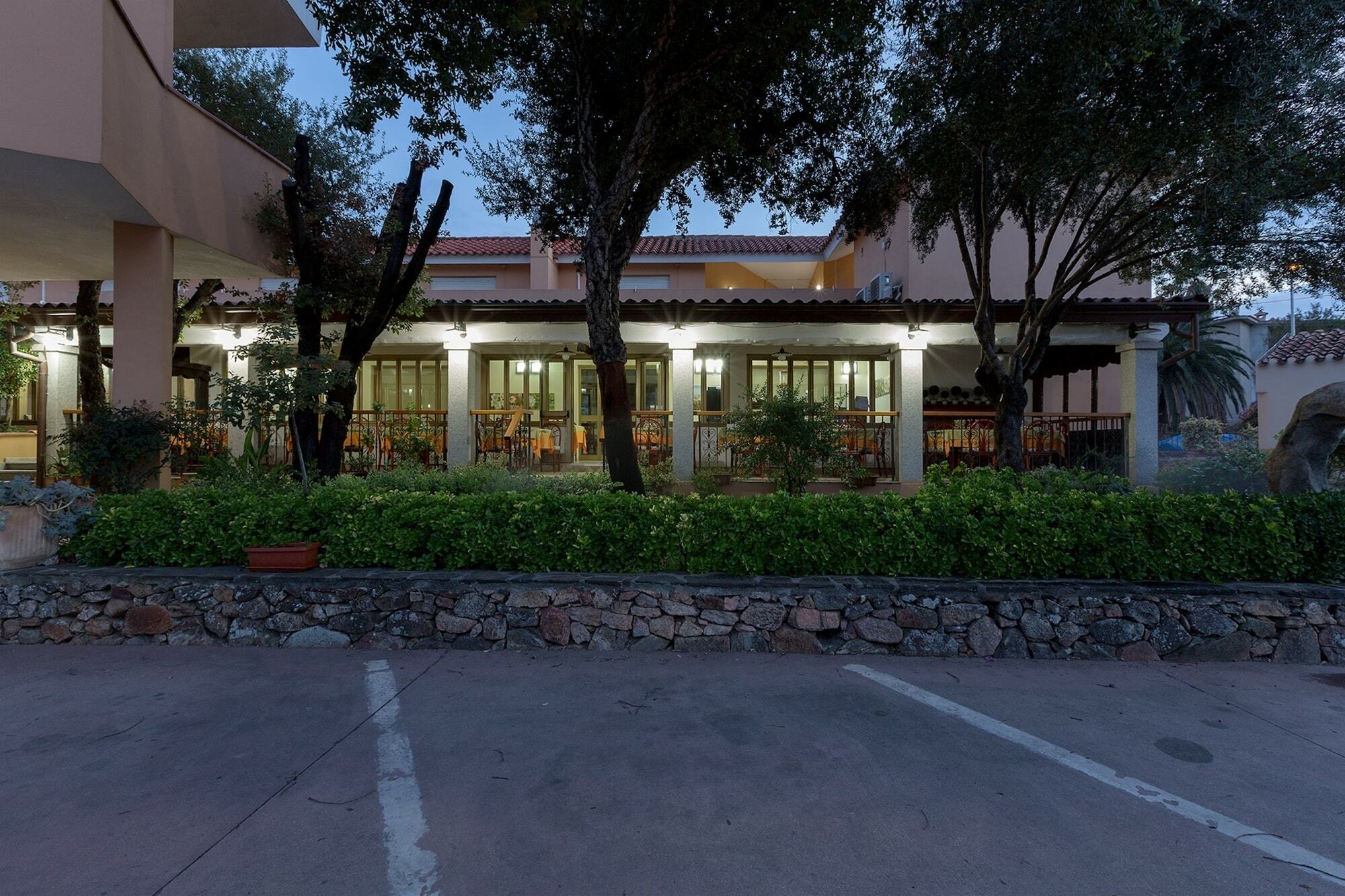 Hotel Donatella 3*